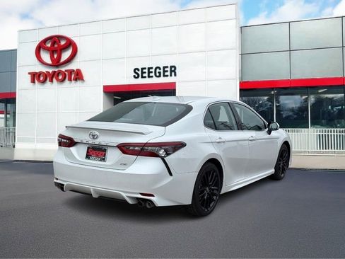 Used 2024 Toyota Camry XSE image 3