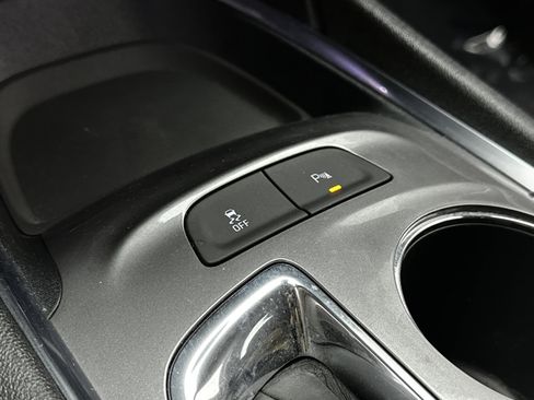 Used 2025 Chevrolet Malibu LT image 18