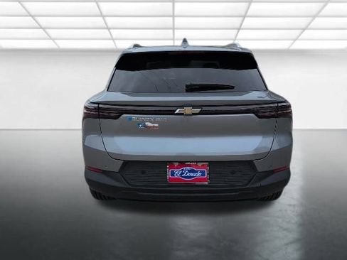 New 2026 Chevrolet Equinox EV LT image 30