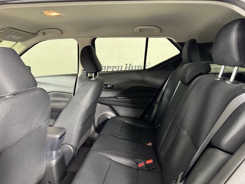 Used 2025 Nissan Kicks Play S FWD image 33