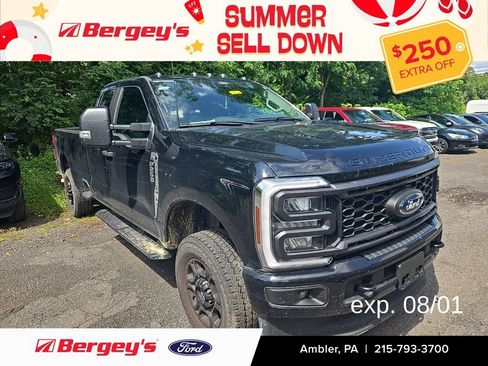 Used 2024 Ford F250 XL w/ STX Appearance Package AWD/4WD image 1