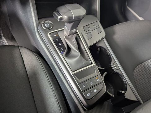 New 2026 Kia Sportage LX FWD image 21