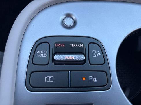 New 2026 Hyundai Ioniq 9 Calligraphy image 24