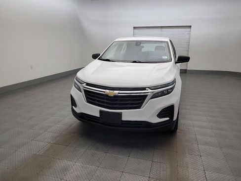 Used 2022 Chevrolet Equinox LS w/ LPO, Floor Liner Package FWD image 15