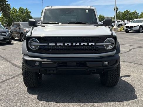 New 2026 Ford Bronco Outer Banks w/ Sasquatch Package AWD/4WD image 8