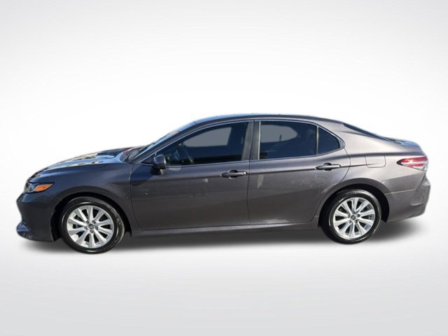 Used 2020 Toyota Camry LE FWD image 2