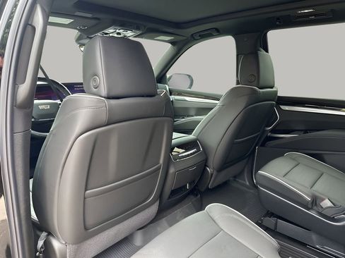 New 2026 Cadillac Escalade Luxury w/ LPO, Floor Liner Package AWD/4WD image 21