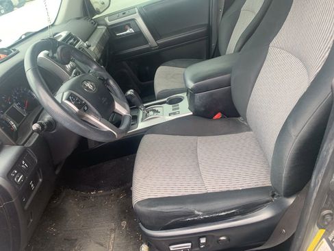 Used 2017 Toyota 4Runner SR5 image 10