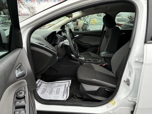 Used 2013 Ford Focus SE image 3