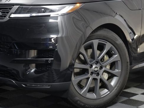Certified 2025 Land Rover Range Rover Sport SE AWD/4WD image 3