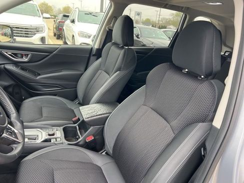 Used 2024 Subaru Forester Premium AWD/4WD image 6