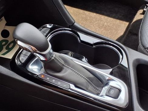 Used 2023 Buick Encore GX Essence w/ Experience Buick Package image 16