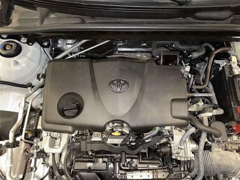 Used 2023 Toyota Camry SE image 12