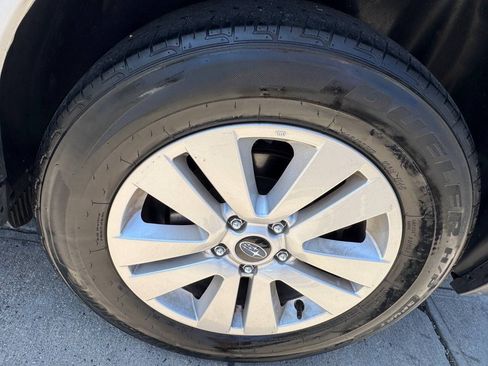 Used 2018 Subaru Outback 2.5i AWD/4WD image 26