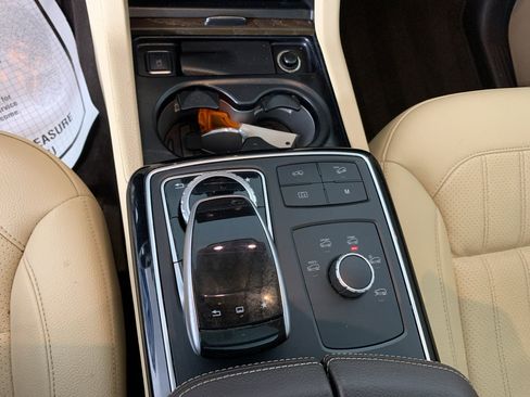 Used 2017 Mercedes-Benz GLS 450 4MATIC image 26