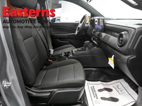 Used 2023 Chevrolet Colorado W/T RWD image 22