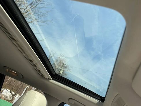 Used 2012 Mercedes-Benz ML 350 ML 350 4MATIC Sport Utility 4D image 20