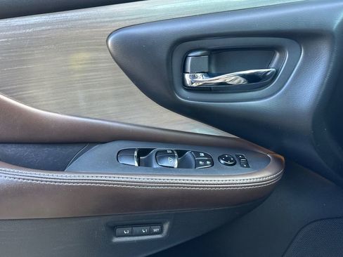 Used 2016 Nissan Murano SL w/ Cargo Package image 11
