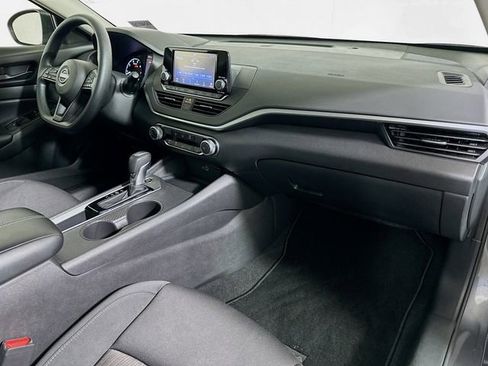 Used 2024 Nissan Altima 2.5 S image 27