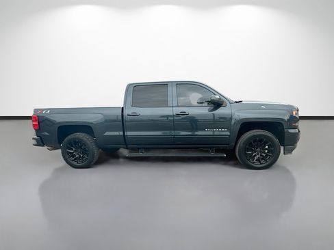 Used 2018 Chevrolet Silverado 1500 LT w/ All Star Edition AWD/4WD image 2