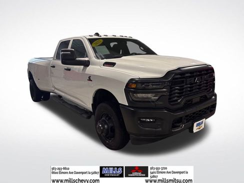 Used 2025 RAM 3500 Tradesman image 3