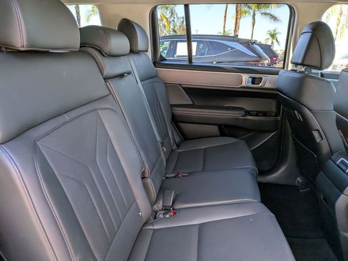 Certified 2025 Hyundai Santa Fe SEL image 29