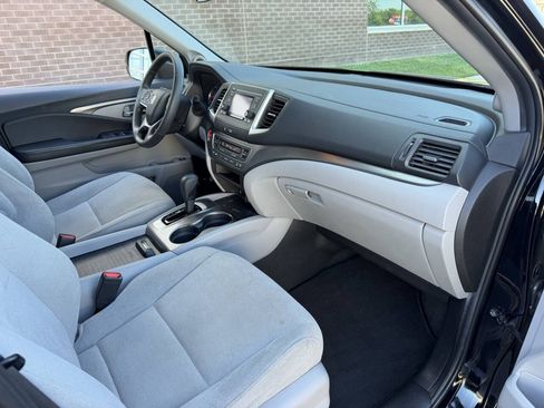 Used 2019 Honda Pilot LX image 24