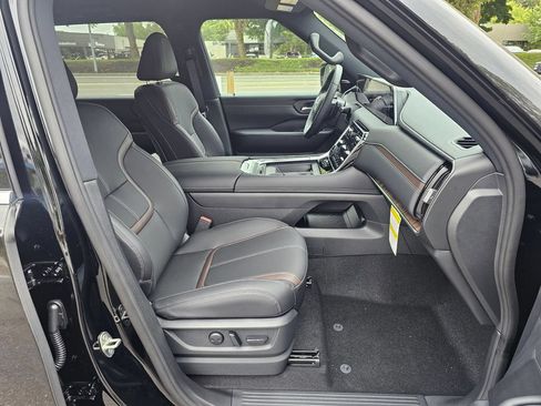 New 2026 Nissan Armada SL AWD/4WD image 29