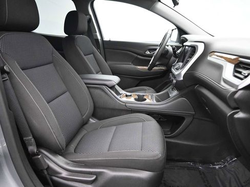 Used 2023 GMC Acadia SLE image 11