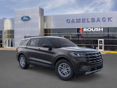 New 2026 Ford Explorer Active image 7