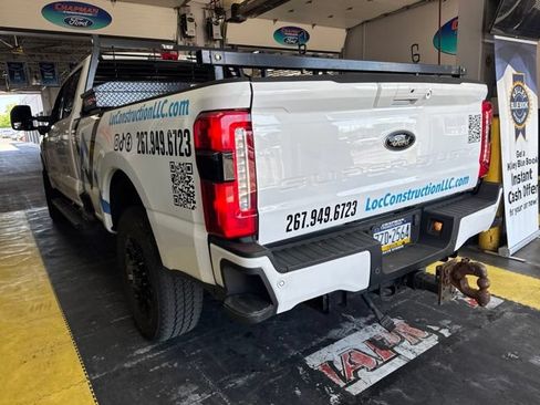 Used 2025 Ford F250 Lariat w/ Black Appearance Package AWD/4WD image 9