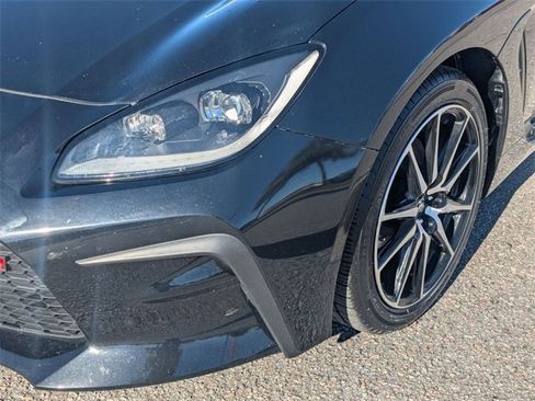 Certified 2023 Toyota GR86 Base image 9