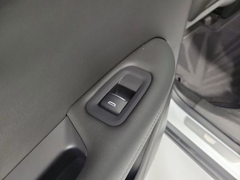 Certified 2024 Cadillac XT6 Luxury w/ LPO, Floor Liner Package FWD image 15