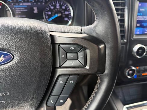 Used 2021 Ford Expedition Limited RWD image 9
