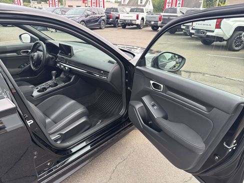 Used 2024 Honda Civic Sport image 31
