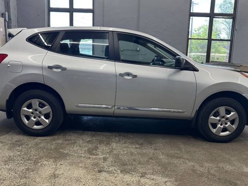 Used 2011 Nissan Rogue S AWD/4WD image 6
