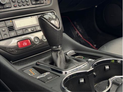 Used 2017 Maserati GranTurismo Sport RWD image 18