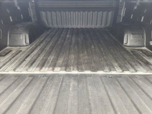 Used 2025 Chevrolet Silverado 1500 Custom image 31