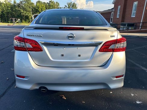 Used 2015 Nissan Sentra SR FWD image 7