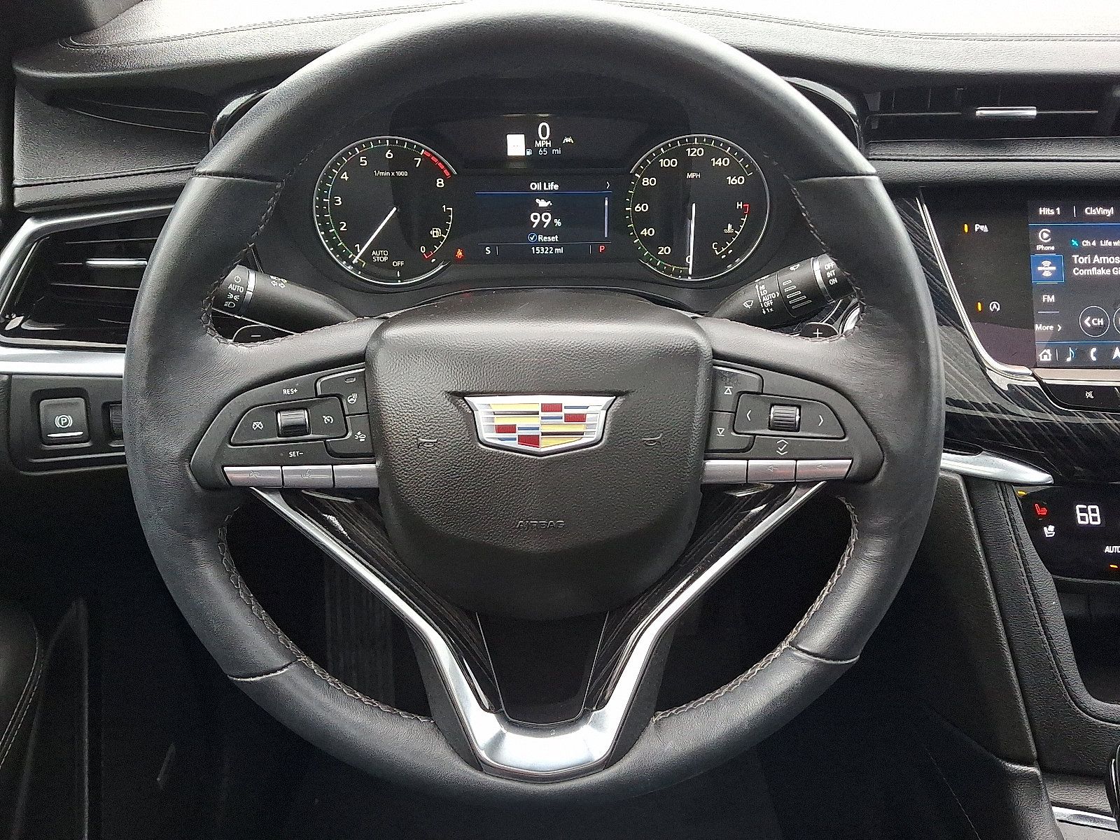 Used 2025 Cadillac XT6 Premium Luxury w/ LPO, Floor Liner Package FWD image 20