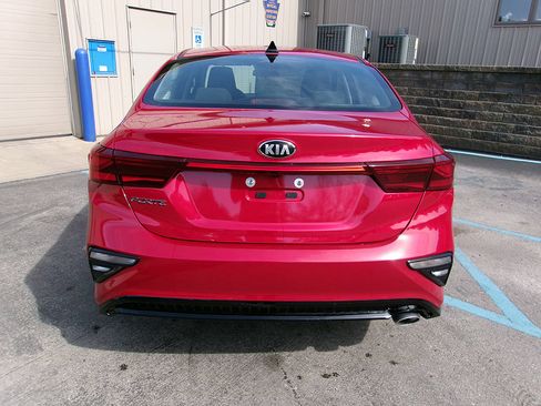 Used 2021 Kia Forte LXS FWD image 5