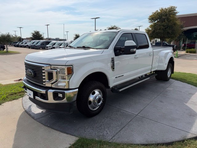 Used 2022 Ford F350 Lariat w/ Lariat Value Package AWD/4WD image 3