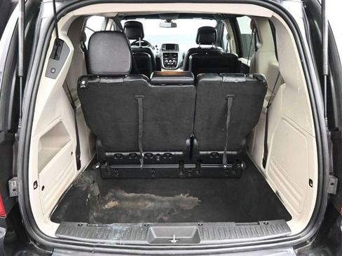 Used 2019 Dodge Grand Caravan SXT FWD image 19
