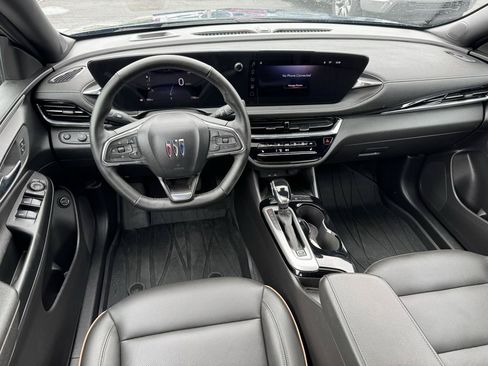 Used 2025 Buick Envista Avenir FWD image 10