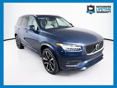 Used 2022 Volvo XC90 T6 Momentum w/ Advanced Package