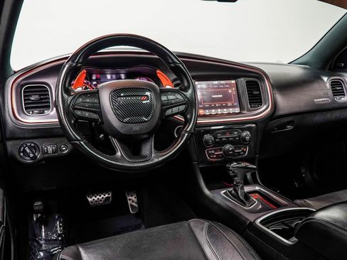 Used 2019 Dodge Charger SXT w/ Plus Group image 5