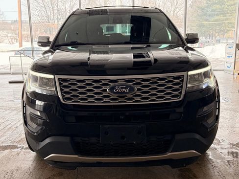 Used 2017 Ford Explorer Platinum image 5