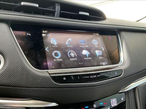 Used 2018 Cadillac XT5 Luxury w/ Driver Awareness Package FWD image 33