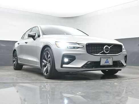 Used 2023 Volvo S60 B5 Core w/ Climate Package FWD image 34