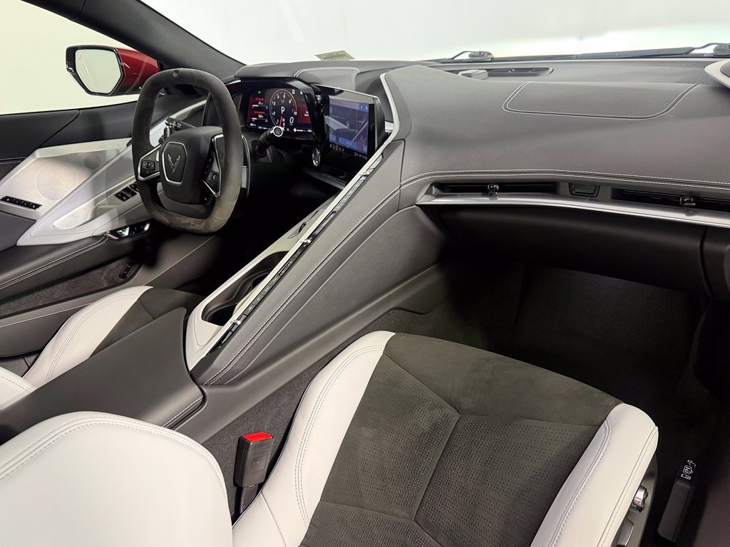 Used 2022 Chevrolet Corvette Stingray Preferred Conv w/ Z51 Performance Package RWD image 20
